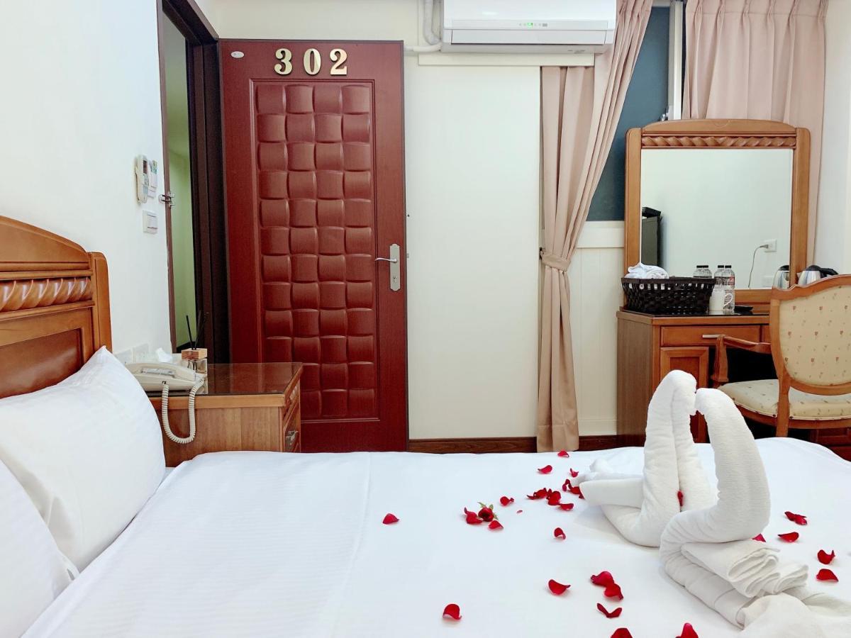 Mucha Boutique Hotel Yilan Esterno foto