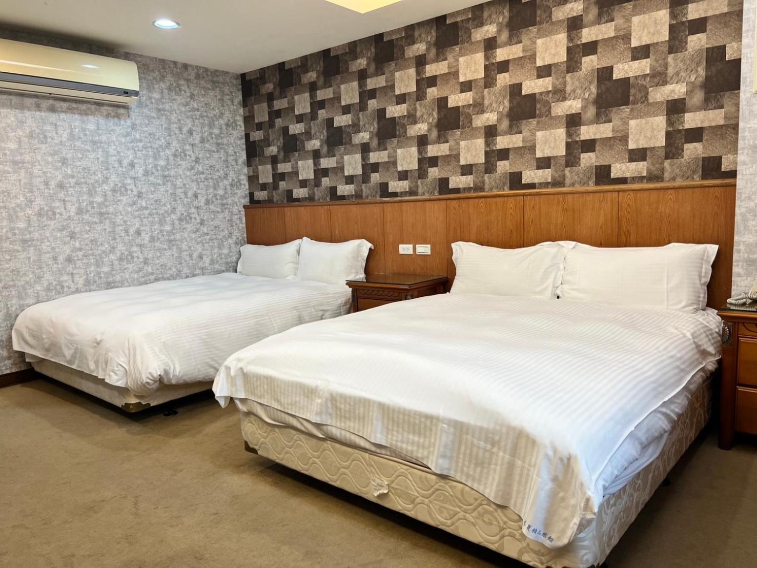 Mucha Boutique Hotel Yilan Esterno foto