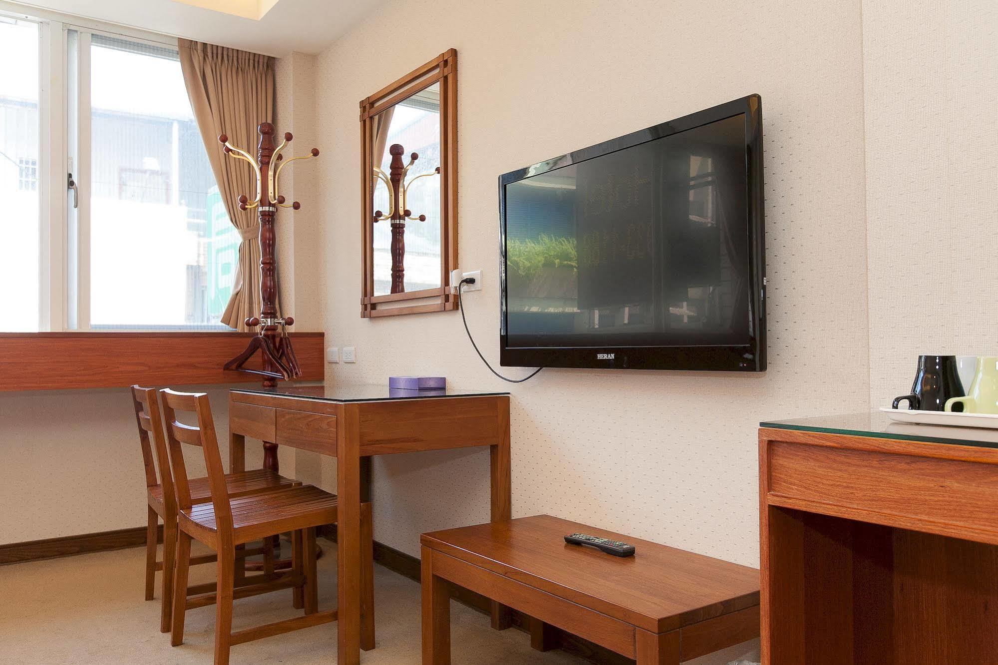 Mucha Boutique Hotel Yilan Esterno foto